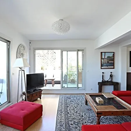 My House With Private Terrace In Parigi